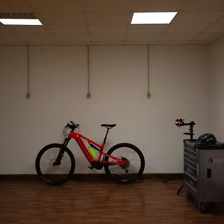 Bike & Bikers And Restaurant Hotel