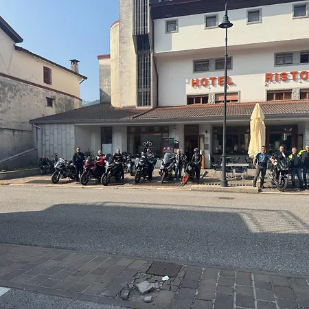 Bike & Bikers And Restaurant Ampezzo